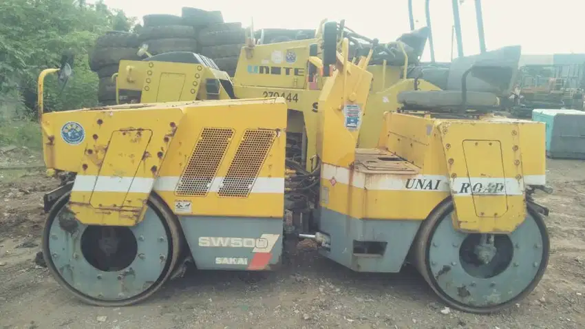 Tandem Roller Sakai SW500 Kapasitas 5 Ton Ex Japan