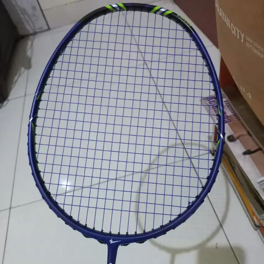 Raket badminton eagle blade