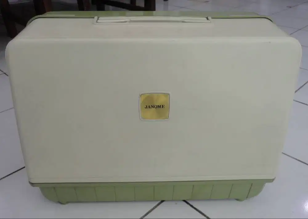 Mesin Jahit Listrik Portable Janome 10 pola jahitan