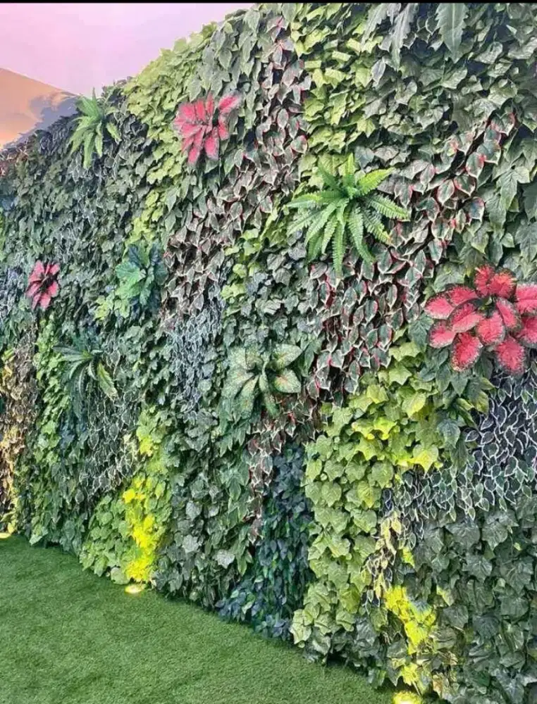 TAMAN VERTIKAL SINTETIS