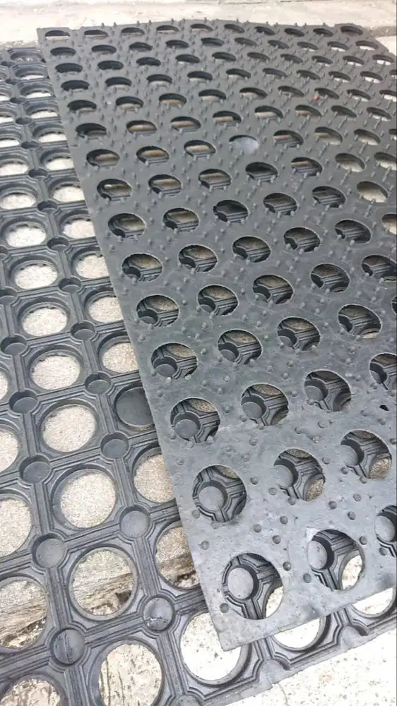 Keset Lubang anti slip