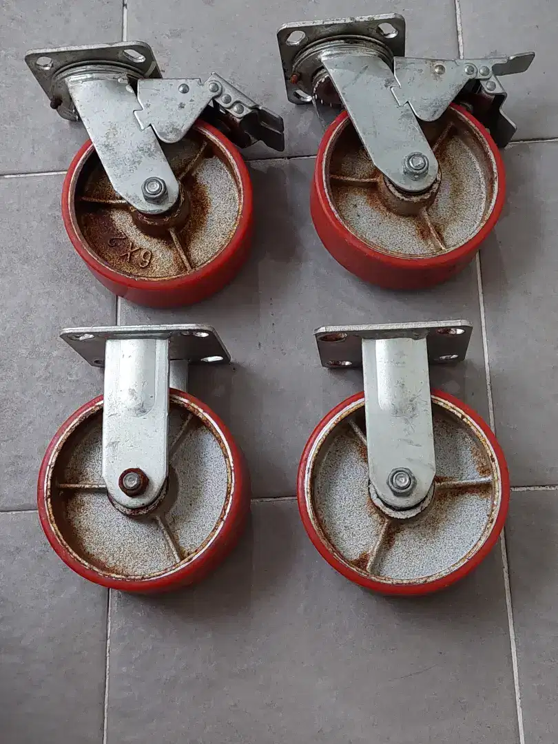 roda pu heavy duty 1 set MURAH (2 rem 2 mati)