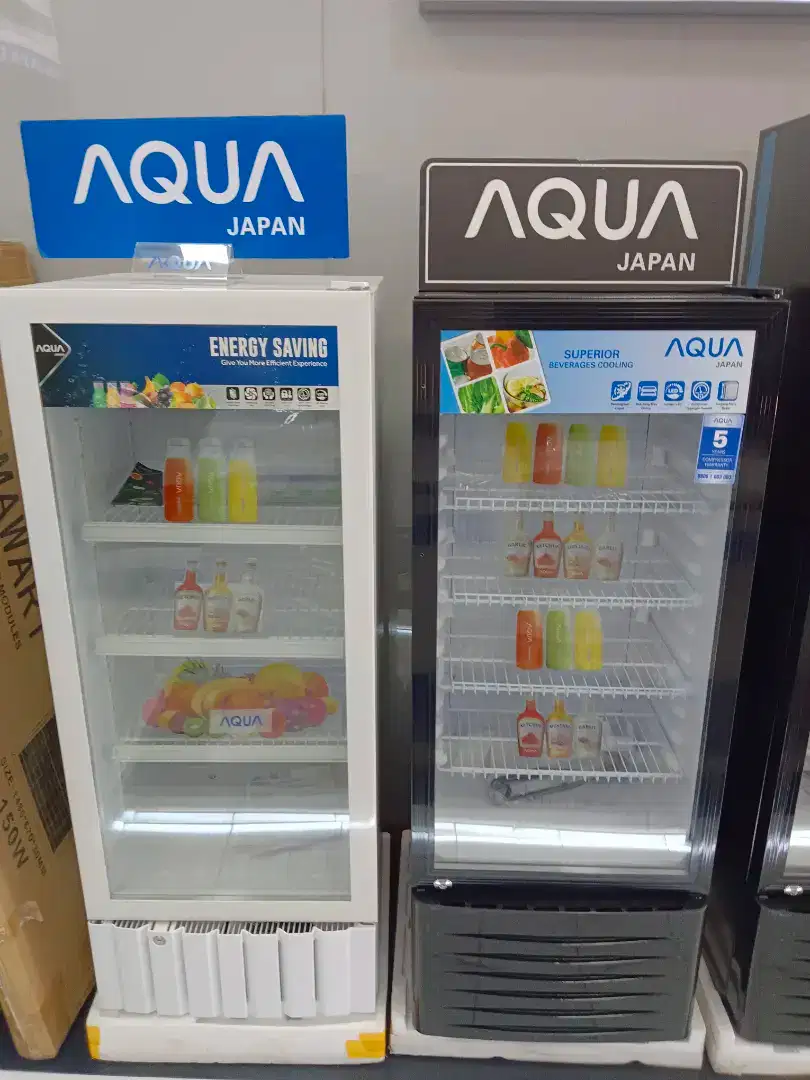 Showcase AQUA japan 4 rak