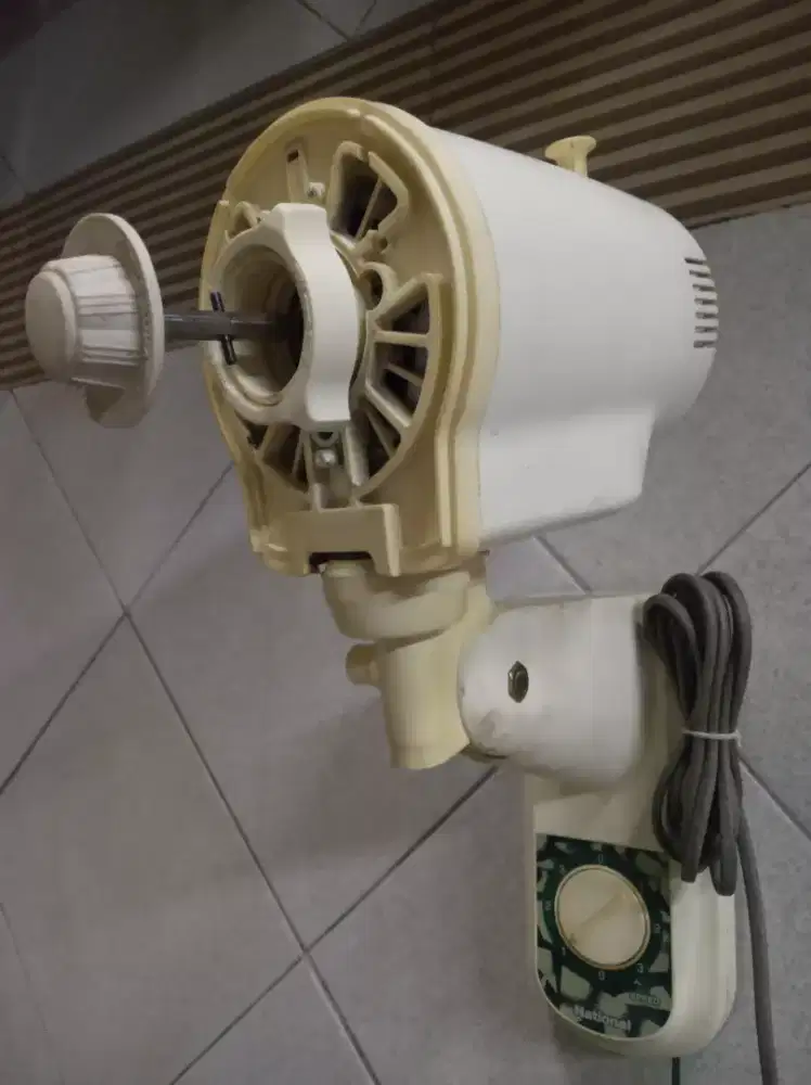 Kipas angin dinding National