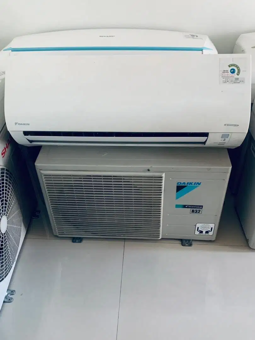 ac daikin inverter 1/2pk  muluss pisan