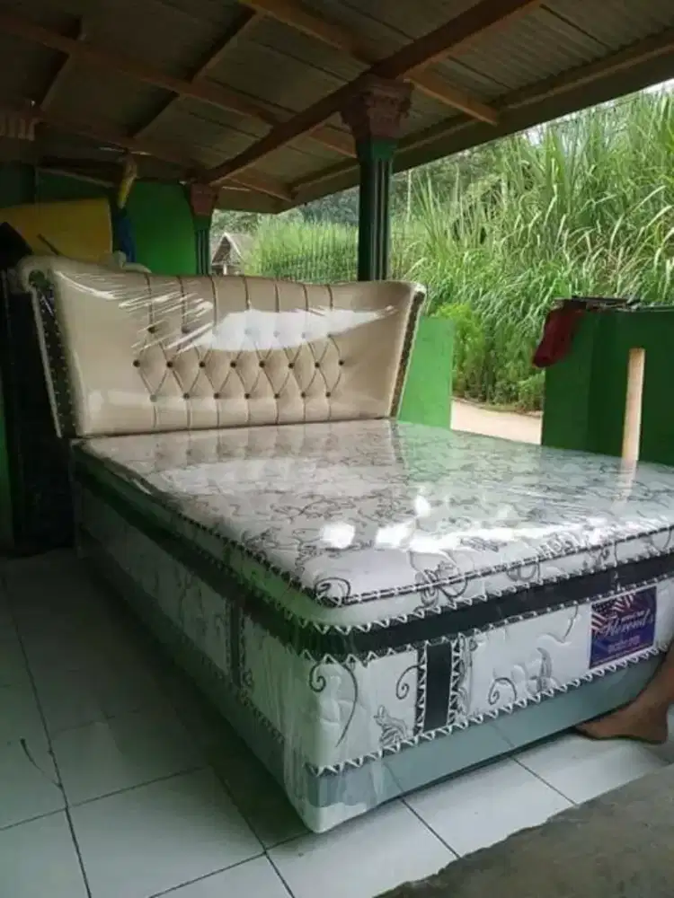 Dipan Springbed Ukuran 160x200 GARANSI 10Th