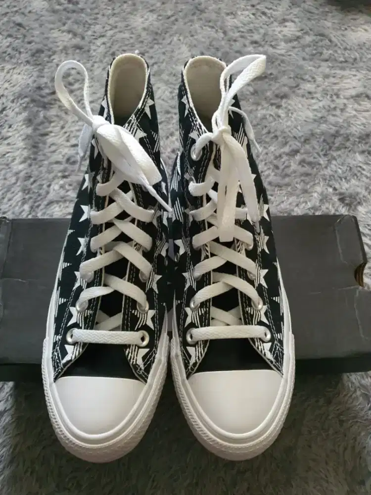 Sepatu Converse