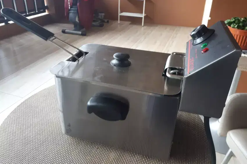 Deep Fryer Listrik