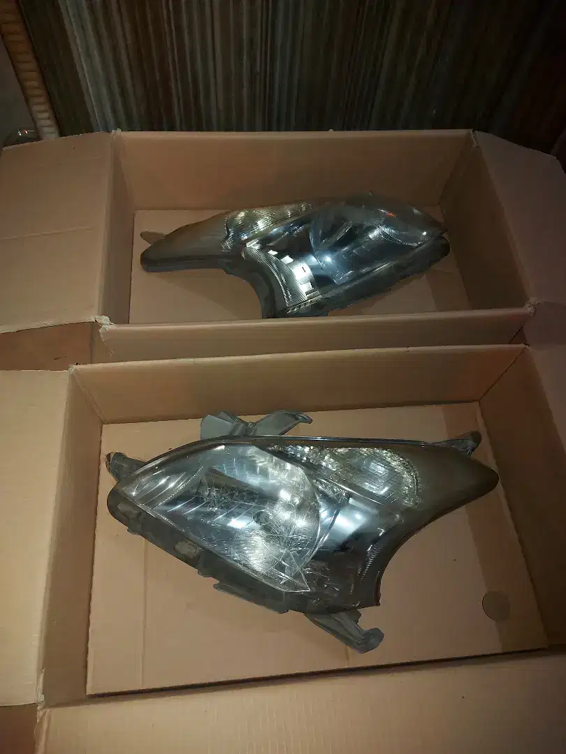 Headlamp depan avanza G 2013