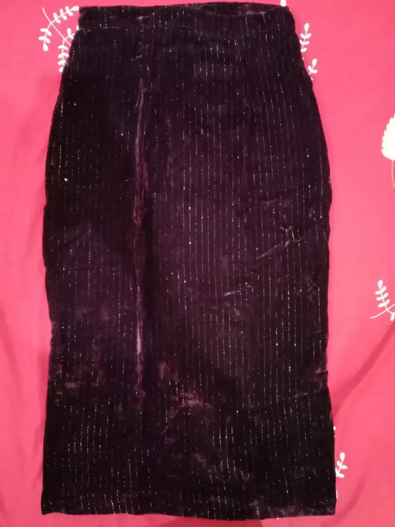 Rok marun bludru