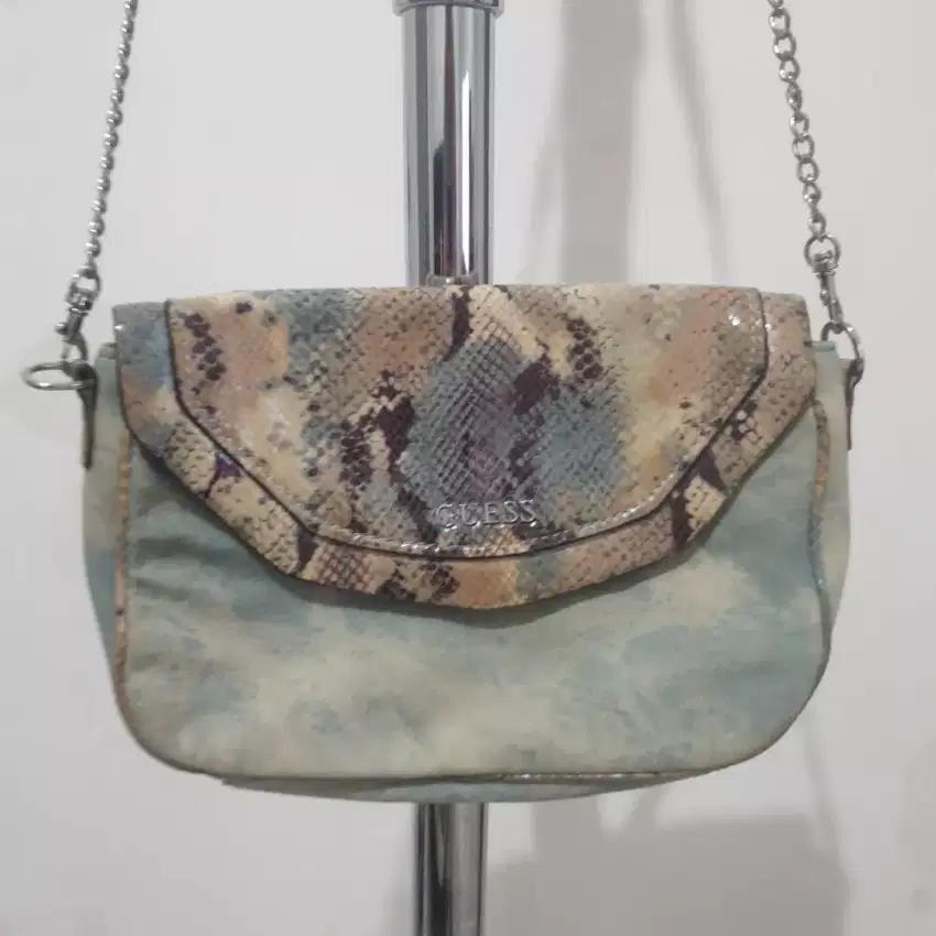 Tas Guess Motif Kulit Jeans Preloved