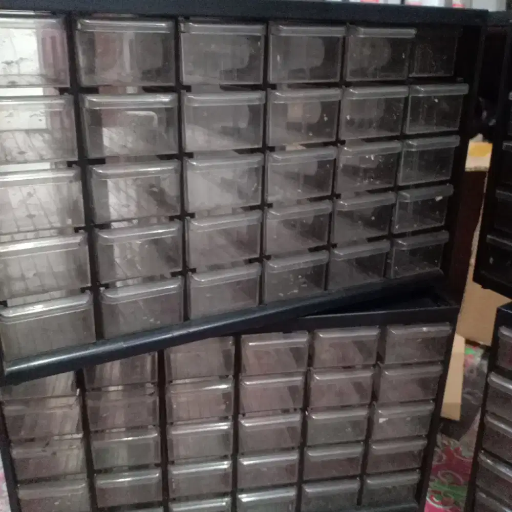 Laci asesories garment dan lain lain 30 laci