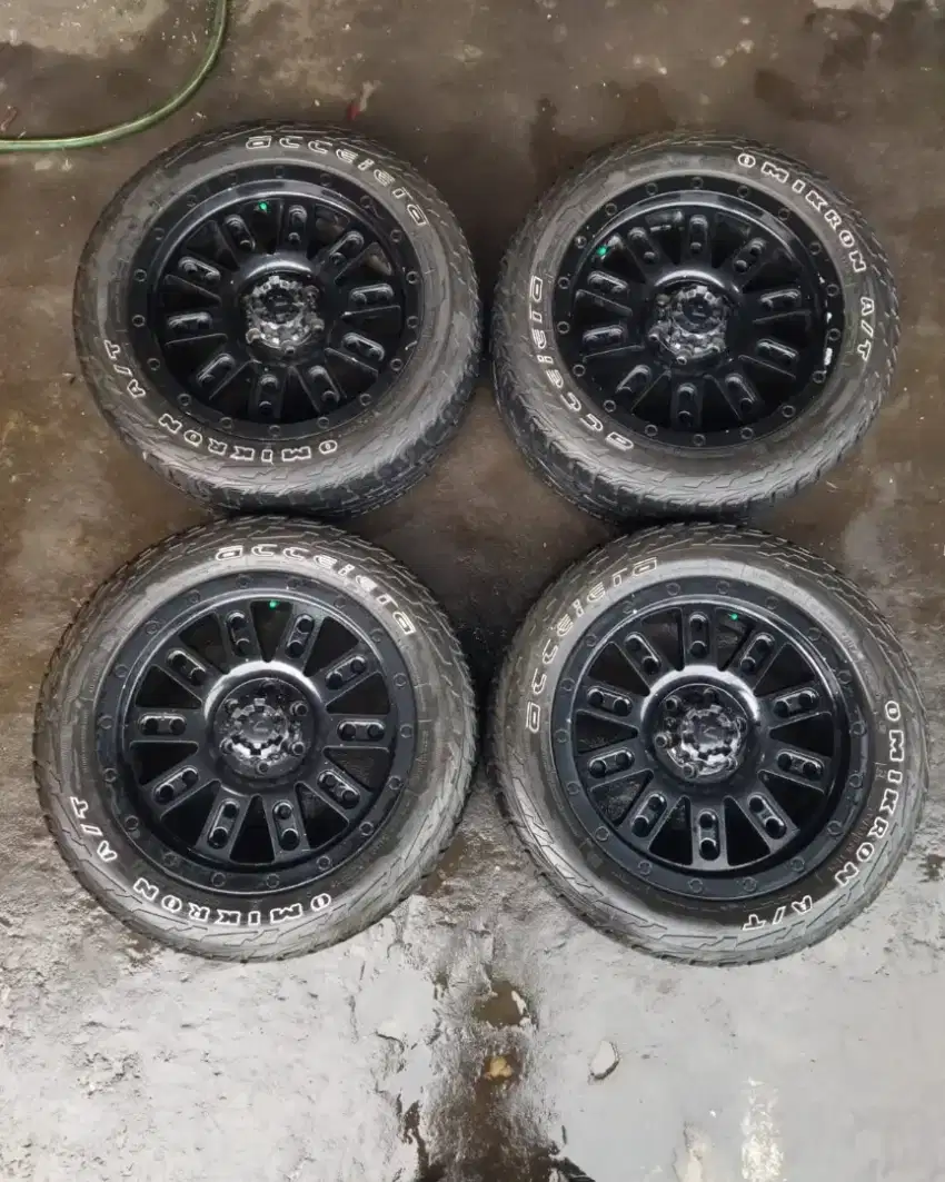Velg pajero Vrock r20 6x139 sepaket ban at