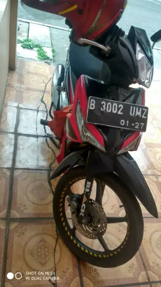 Jual cepat new supra x125 fi 2017 bulan january.