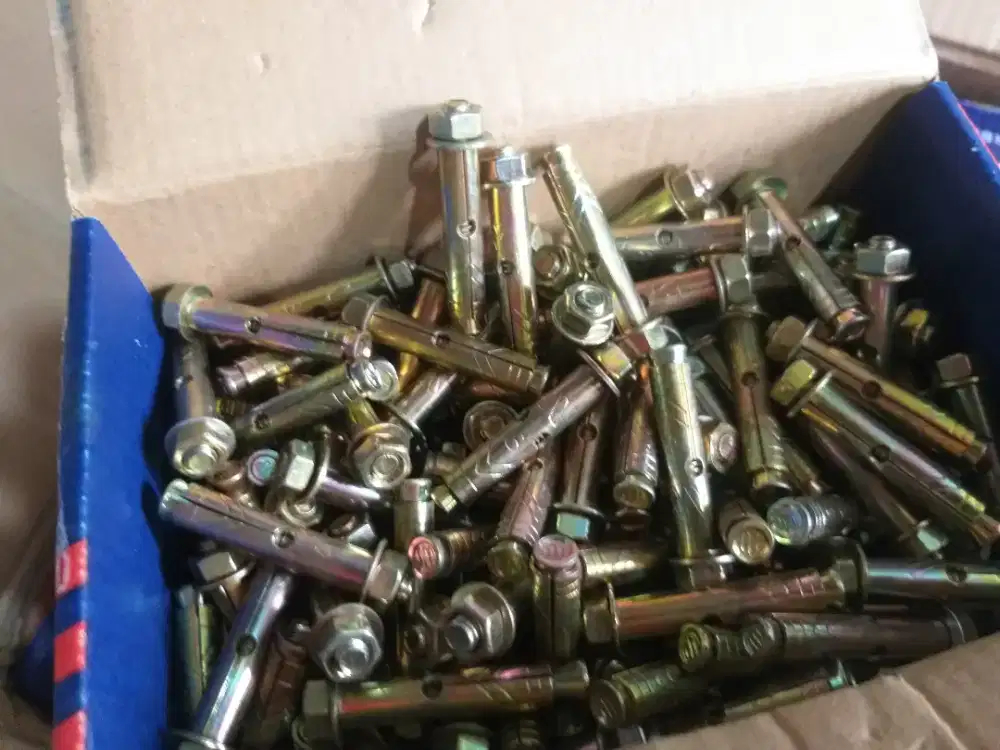 Dinabolt 8x40 wilson