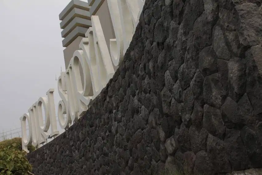 Batu Kewal untuk tempel Dinding
