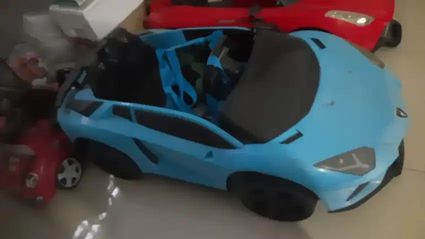 MOBIL AKI LAMBORGINI