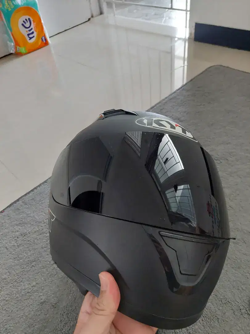 Helm Merk KYT full face R10 XL