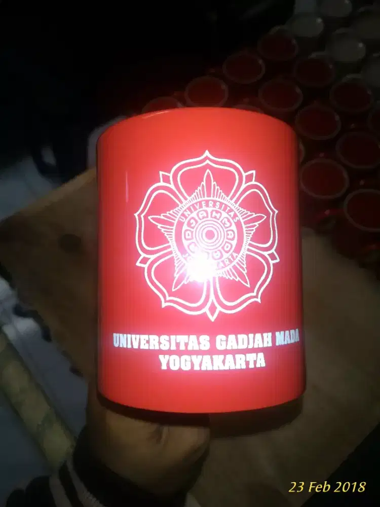 Souvenir mug warna + sablon