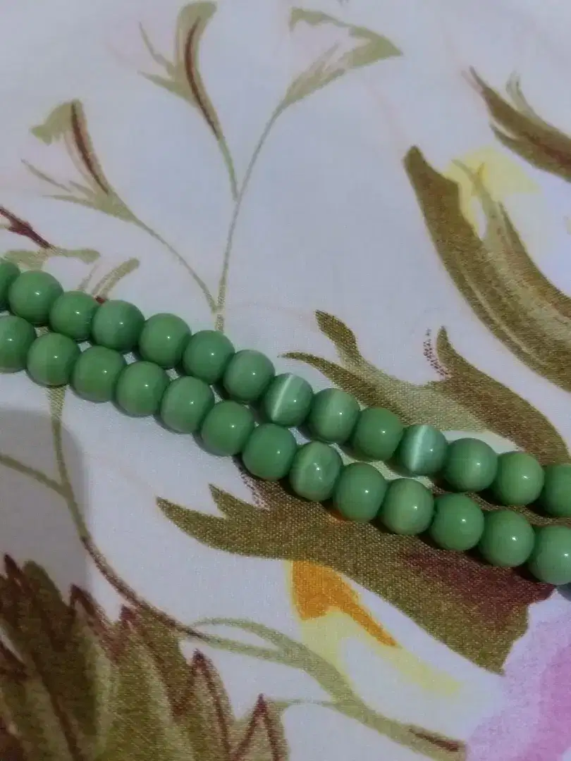 Tasbih antik bahan batu