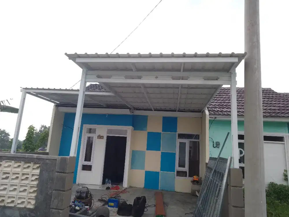 Kanopi baja ringan atap terpasang
