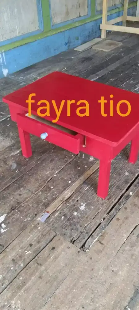 Meja minimalis bagus