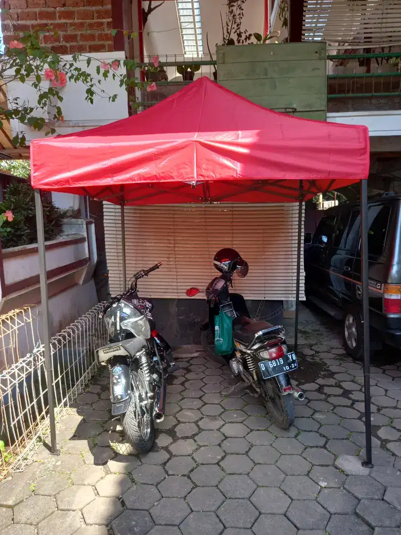 Tenda lipat usaha matic