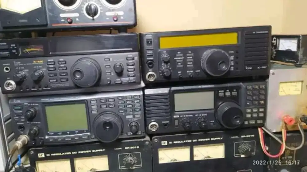 CARI/RADIO HT RIG SSB HF DIBELI CARI BAYAR CASH TUNAI