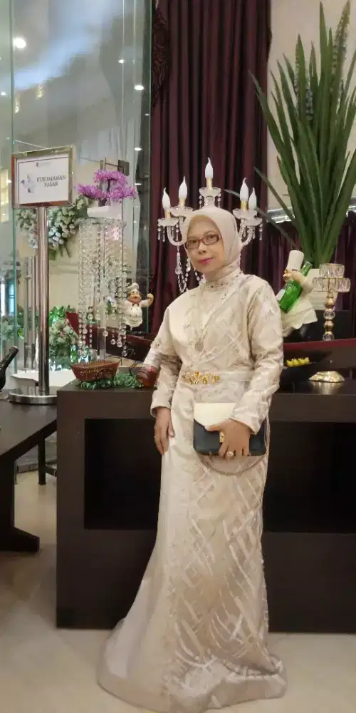 Aneka dress terbaru.