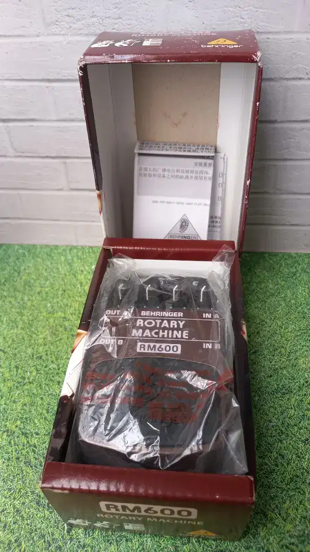 Evek gitar Behringer rotary machine rm 600