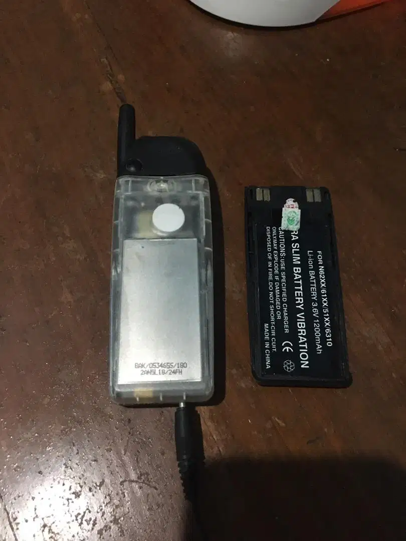 Nokia 5110 + cas an + batre cadangan
