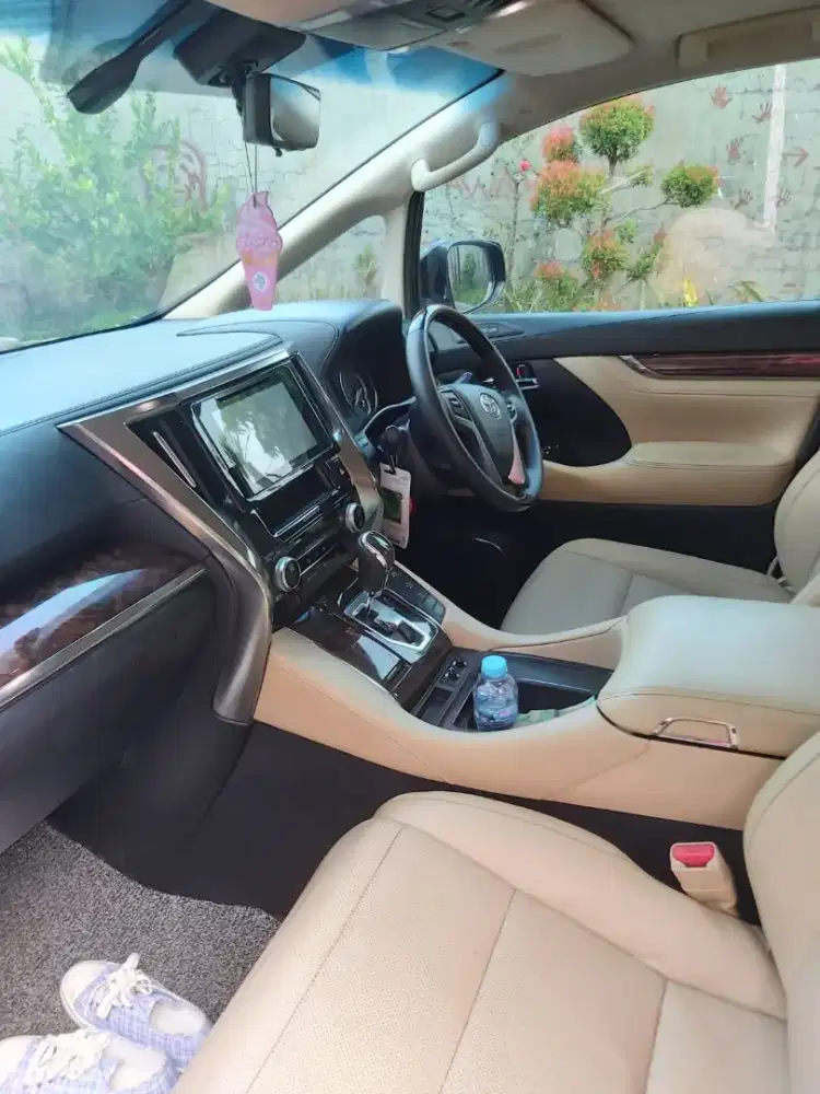 Terawat ! Alphard nik 18 , siap pakai , tanpa pr