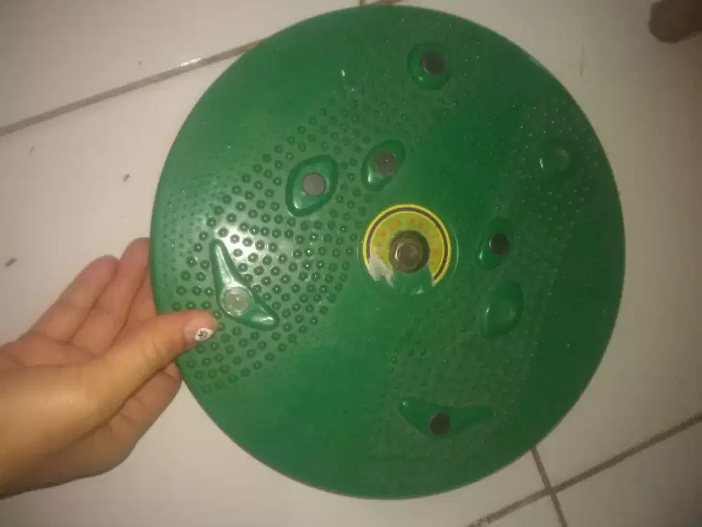 Alat untuk olahraga badan ada 2 model