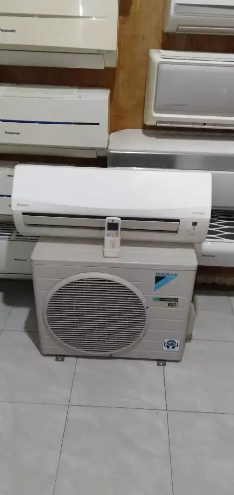 AC daikin inverter tailand R32 inverter 0,5 3/4 1pk full original