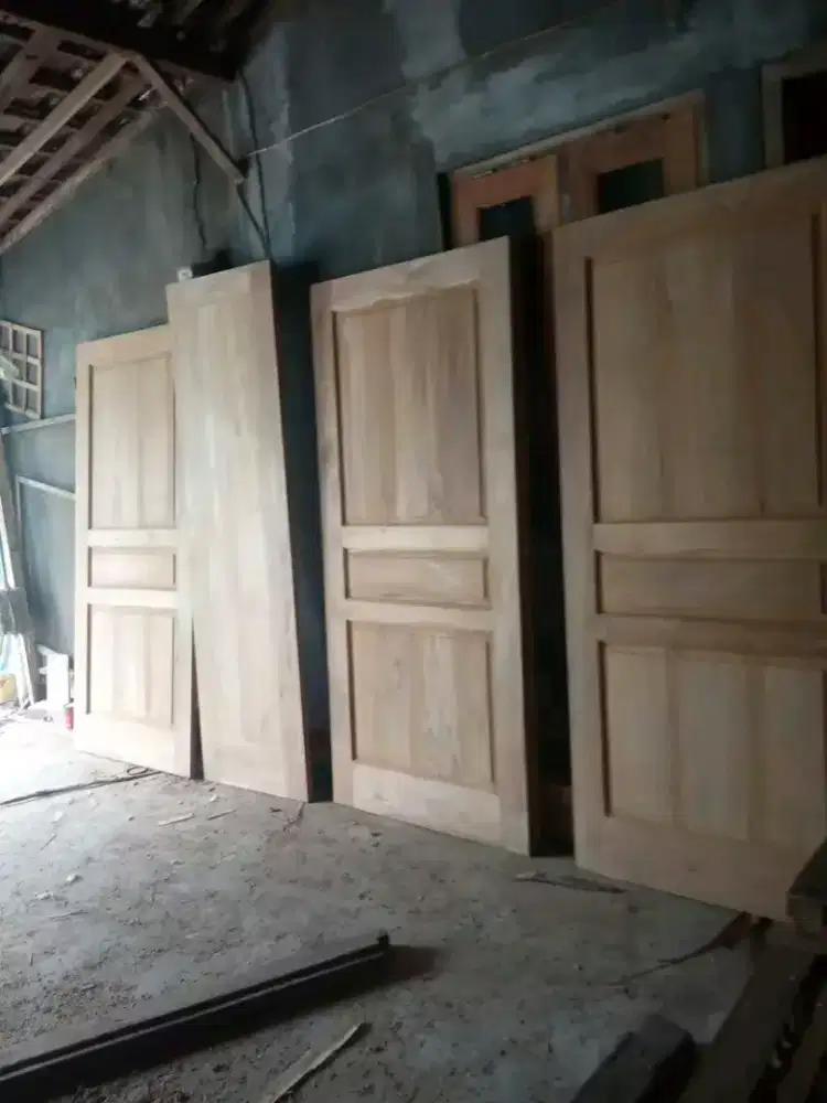 Pintu kayu jati asli