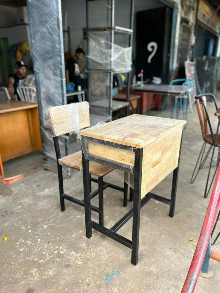 meja kursi sekolah