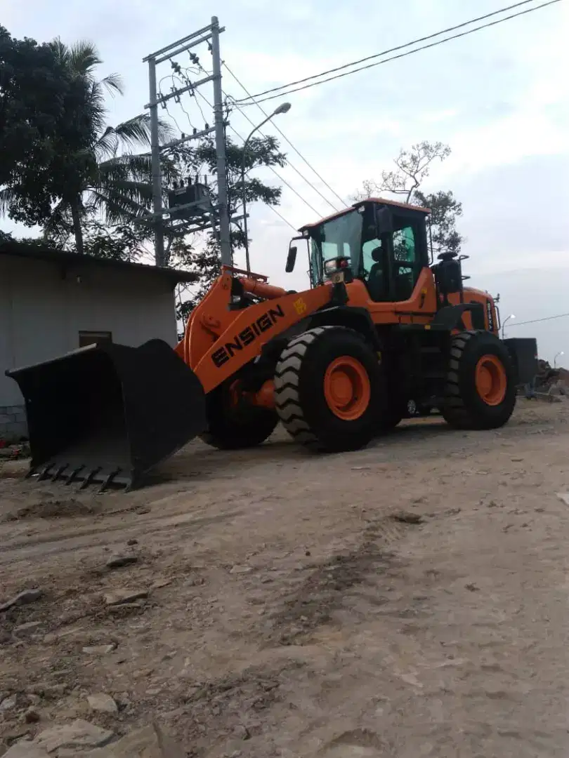 Loader china ensign 3 m3, bukan komatsu