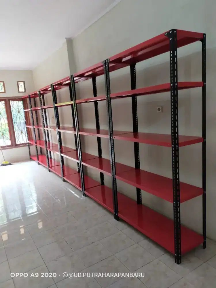 Rak siku besi lubang tebal plat 0,8