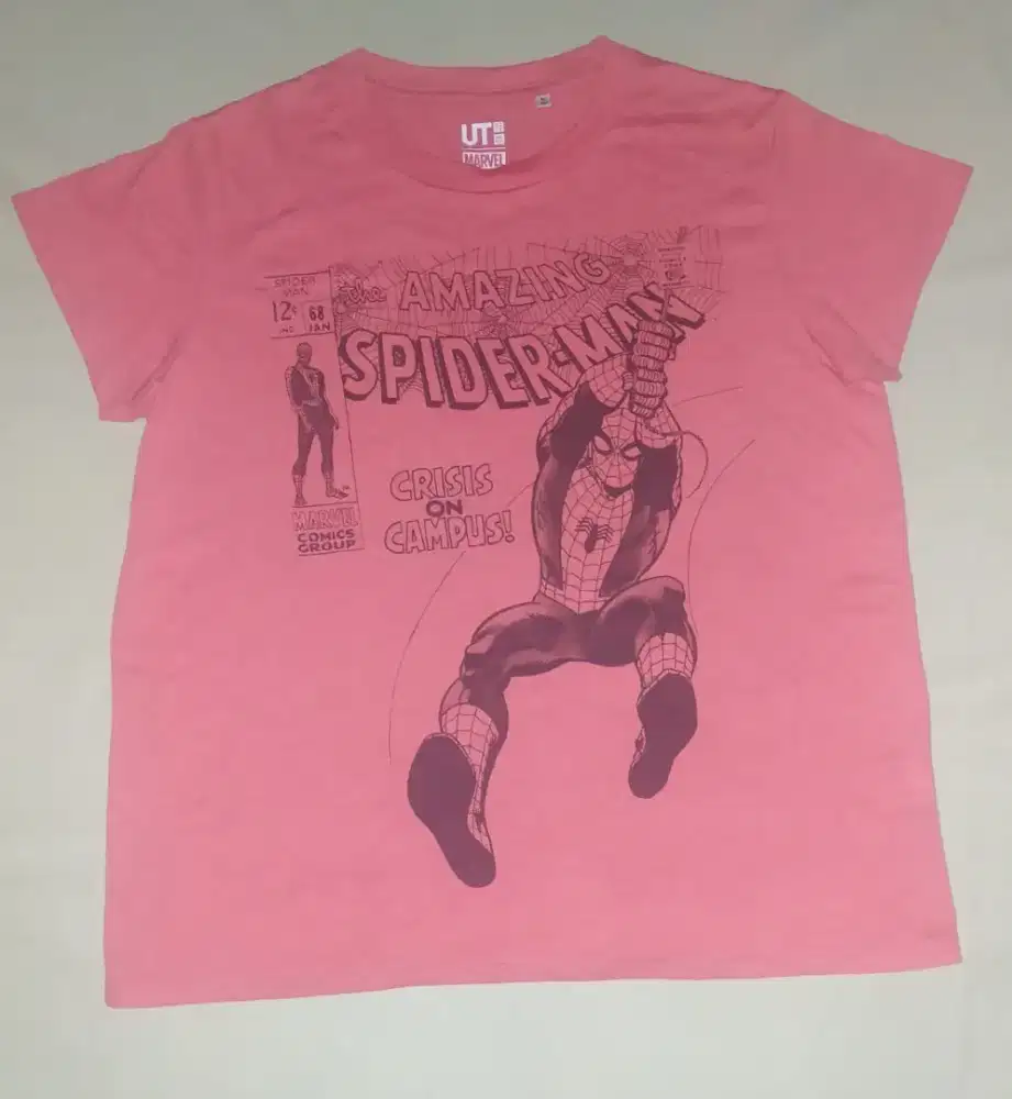 KAOS UNIQLO X MARVEL