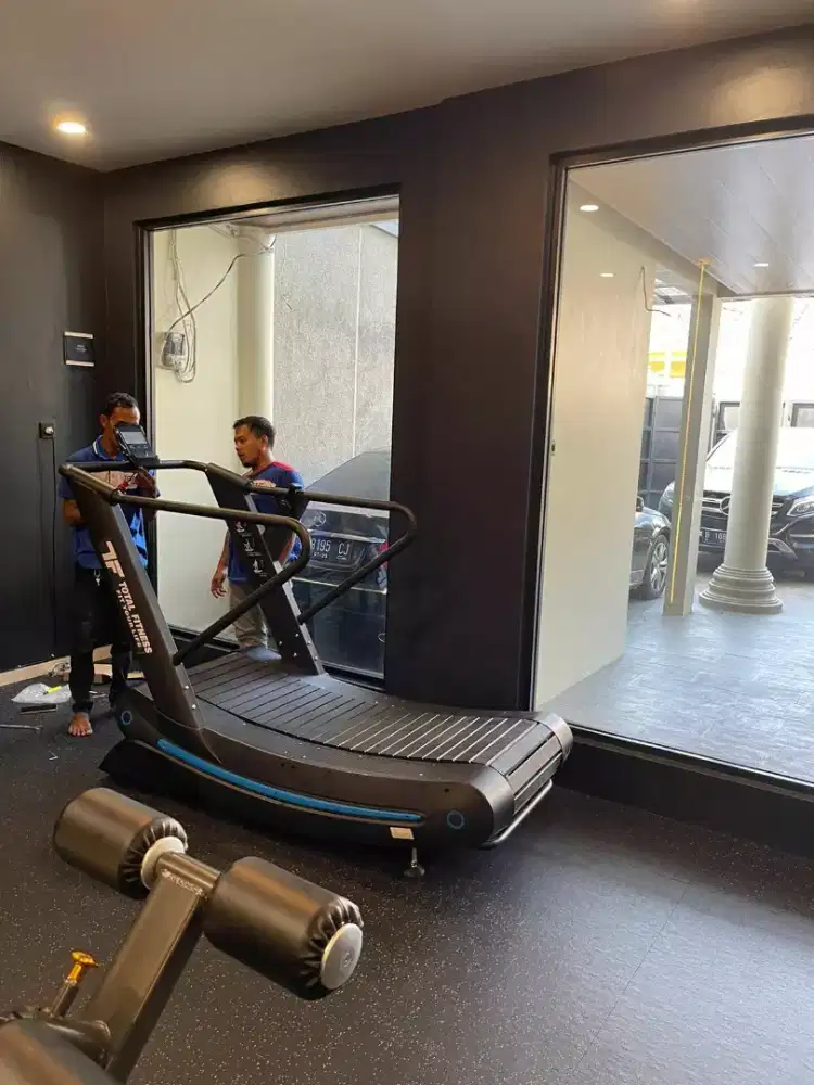 Alat fitnes treadmill manual seri tl 800 curve