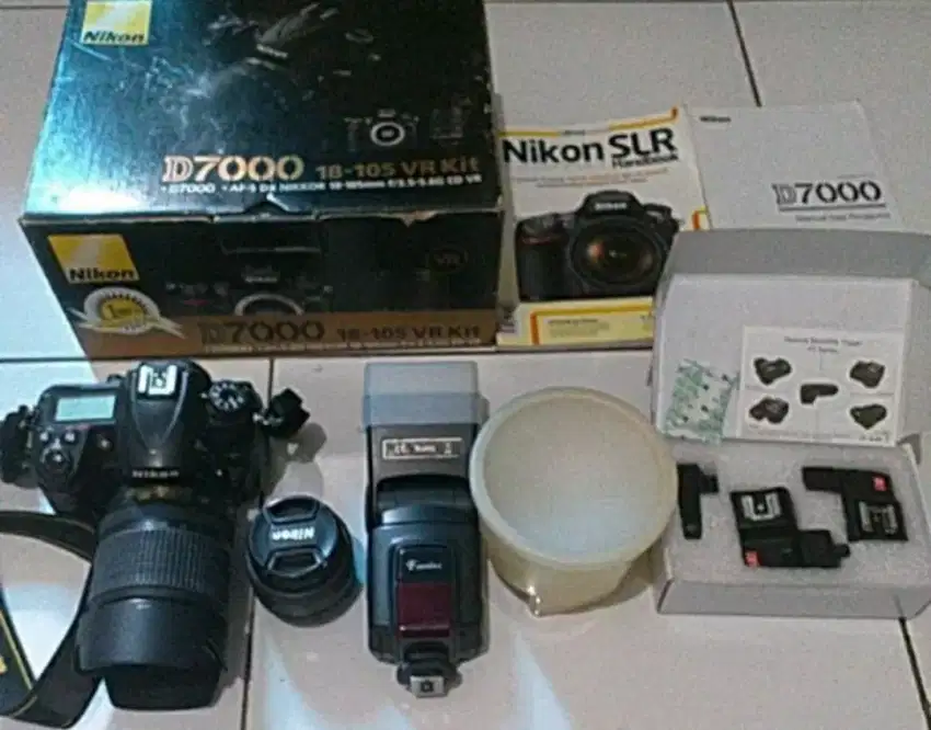 Nikon D7000 fullset (plus tambahan)