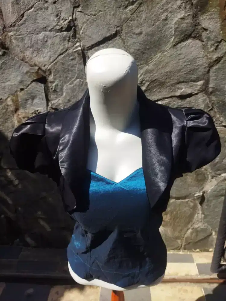 Rompi crop top satin