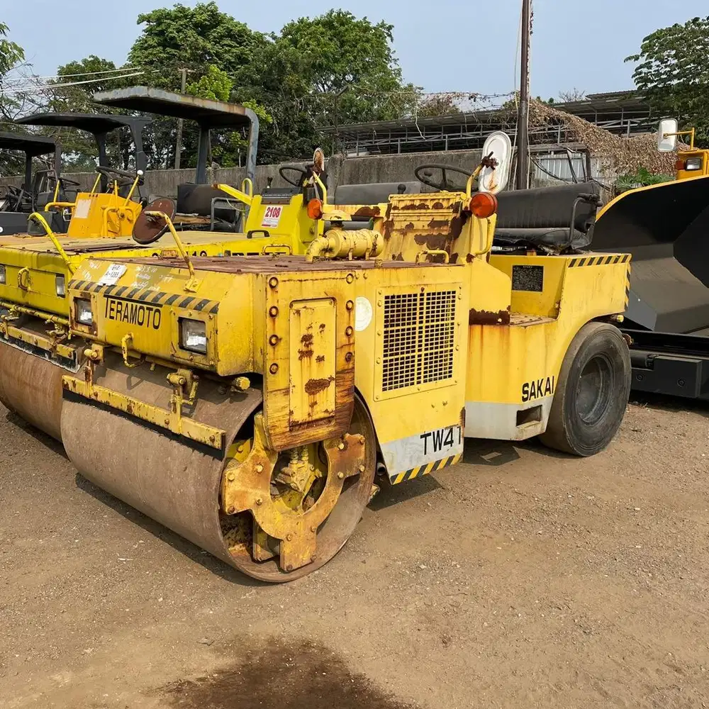 Dijual ! Combination Roller Sakai TW41. Kap 4-6 ton. Ex Japan !