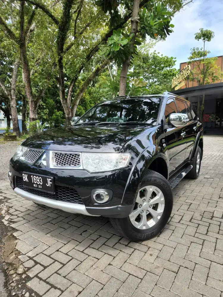DIJUAL PAJERO SPORT DAKAR AUTOMATIC TAHUN 2012 LOW KM