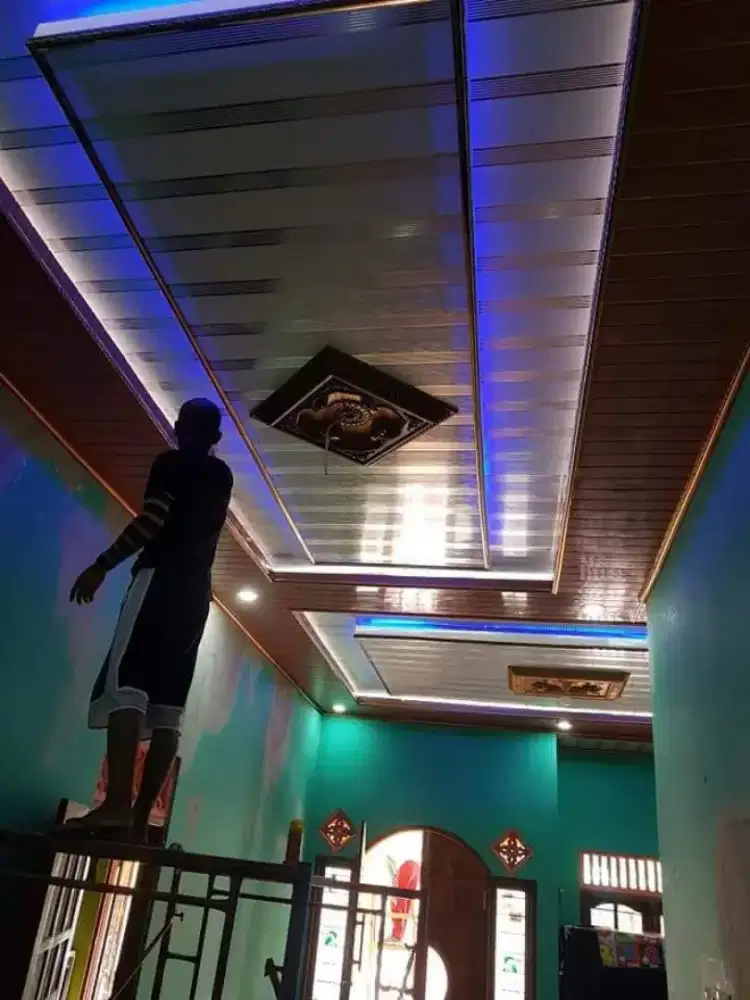 Plafon PVC terpasang mewah