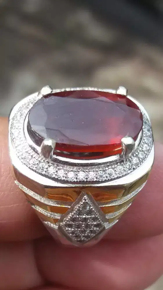 Jual Batu Cincin Natural Pigeon Red Cutting Bagus sekali