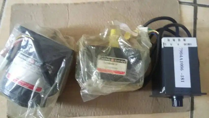 LIMING Reversible geared motor M-51K40N-CV + G-5N5-K + Speed Control