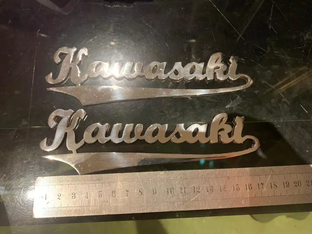 Logo Emblem Kawasaki Custom Metal Chrom