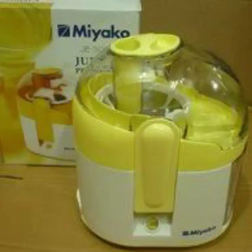 Juicer Miyako JE 507 BARU