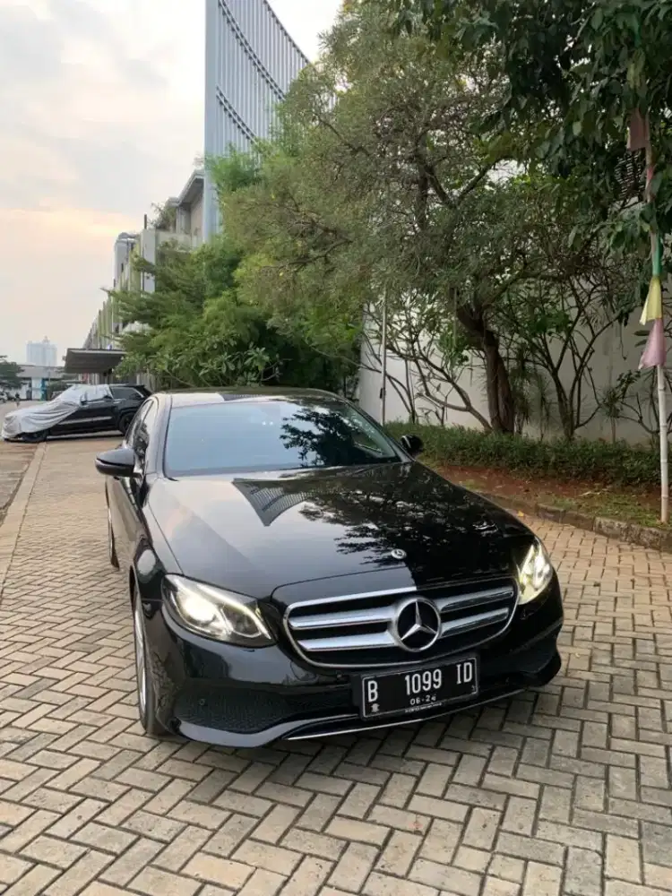 Rental alphard wedding car mercy camry pondok indah jakarta selatan